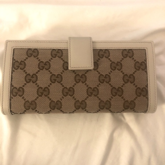 Gucci Wallet - Picture 2 of 5